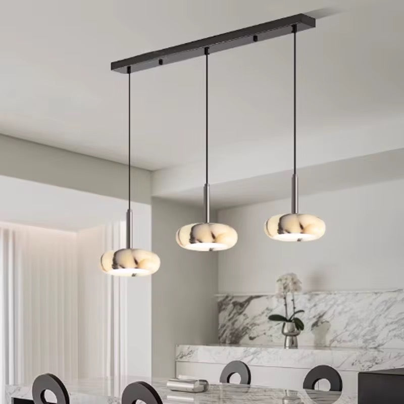 Luna Trio – Luxe Hanglamp met Marmerlook Glas | Moderne Plafondlamp voor Keuken, Eettafel of Kookeiland | Verstelbare 3-Lichts Pendelarmatuur | Zukasa Design
