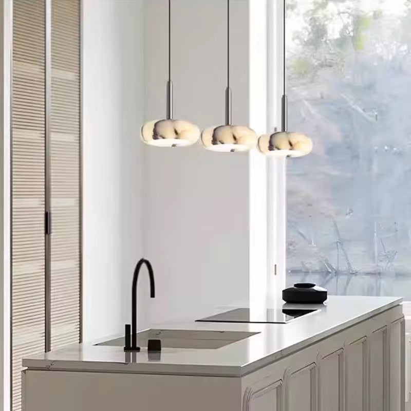 Luna Trio – Luxe Hanglamp met Marmerlook Glas | Moderne Plafondlamp voor Keuken, Eettafel of Kookeiland | Verstelbare 3-Lichts Pendelarmatuur | Zukasa Design