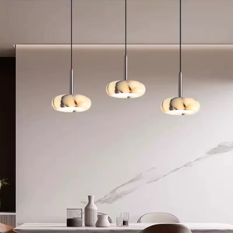 Luna Trio – Luxe Hanglamp met Marmerlook Glas | Moderne Plafondlamp voor Keuken, Eettafel of Kookeiland | Verstelbare 3-Lichts Pendelarmatuur | Zukasa Design