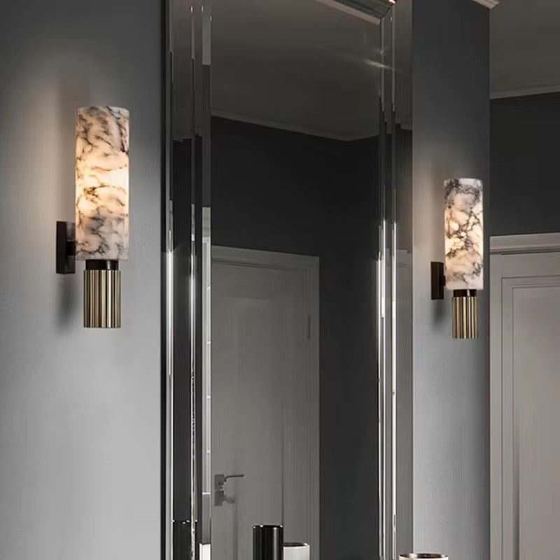 Roma Lux – Marmeren Wandlamp met Messing Detail | Klassiek-Chique Muurverlichting | E27 Fitting | Voor Woonkamer, Slaapkamer of Hal | Zukasa Collectie