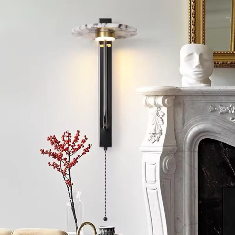 Luxe Moderne Wandlamp ‘Siena’ – Marmeren Sfeerverlichting met Trekkoord & Zwart Metalen Behuizing