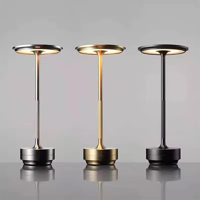 Élan Noire™ Gold Edition by Zukasa – Luxe Dimbare LED Bureaulamp met Draadloze Qi Oplader