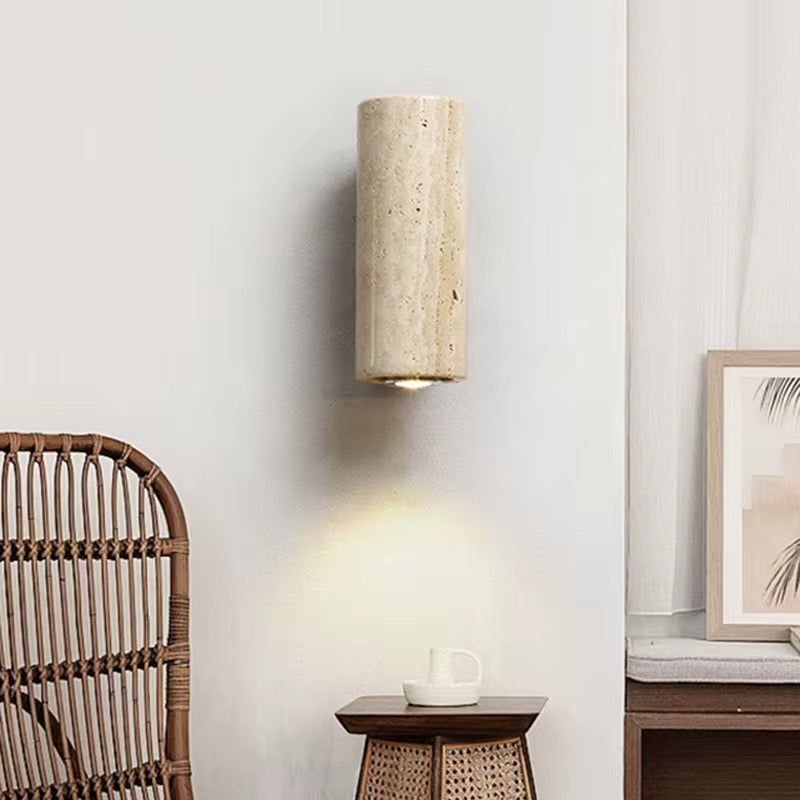 Travino Round – Natuurlijke Travertijn Wandlamp met Houten Accenten