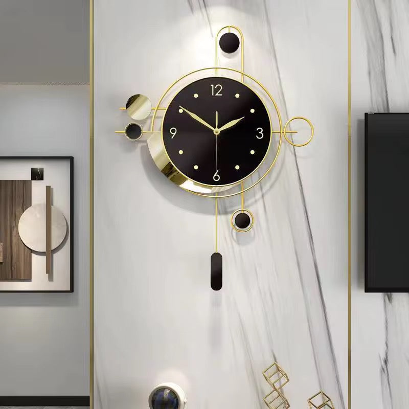 Orbis – Moderne wandklok met geometrisch design | Goud & zwart statement