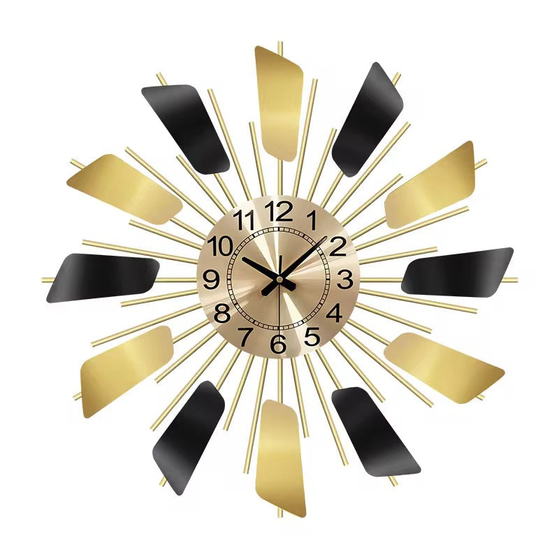 Solaris – Luxe wandklok in zwart en goud | Moderne zonnestraal design