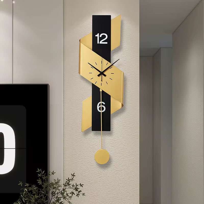 Vortica – Luxe wandklok met gedraaid design | Modern kunstobject