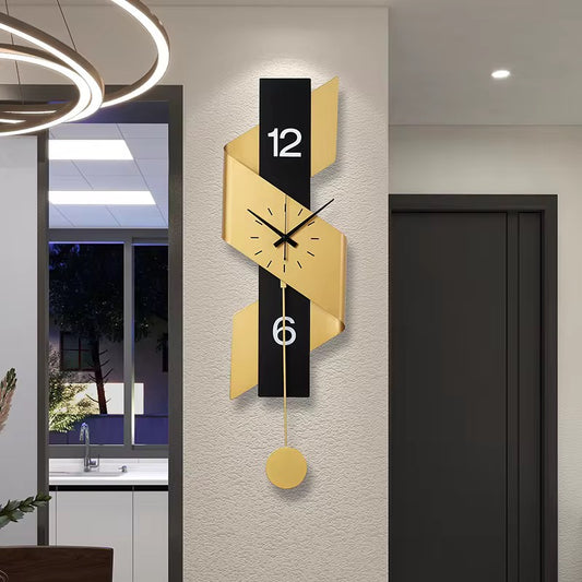 Vortica – Luxe wandklok met gedraaid design | Modern kunstobject
