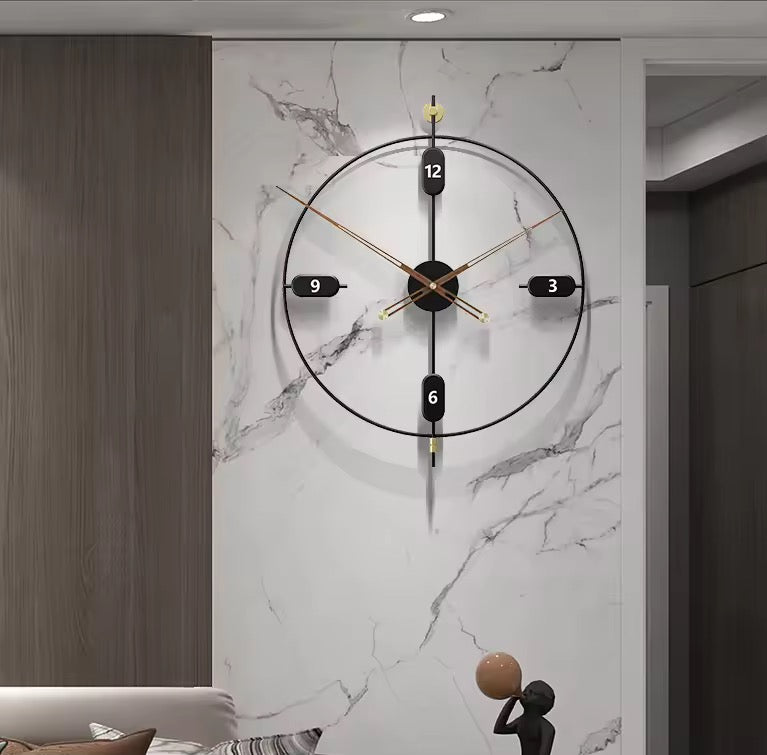 Linea Grande – Minimalistische wandklok met pendule | Luxe modern design