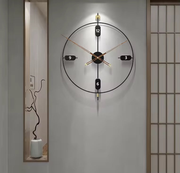Linea Grande – Minimalistische wandklok met pendule | Luxe modern design
