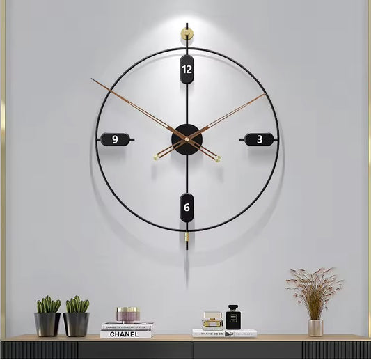 Linea Grande – Minimalistische wandklok met pendule | Luxe modern design