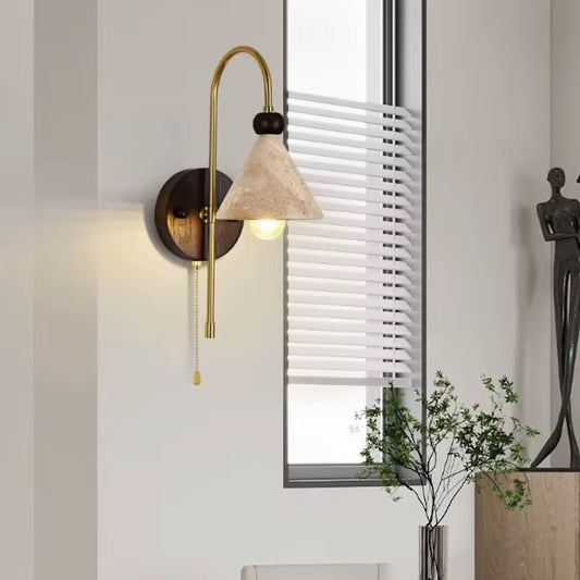 Wandlamp Terra Luxe – Betonlook & Walnootdesign met Messing Boog